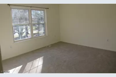 32 Lafayette Ct, North Brunswick Township, NJ 08902 - Photo 18