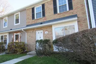 32 Lafayette Ct, North Brunswick Township, NJ 08902 - Photo 2