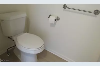 32 Lafayette Ct, North Brunswick Township, NJ 08902 - Photo 14