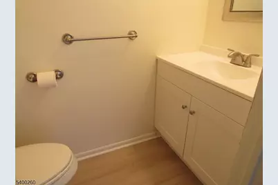 32 Lafayette Ct, North Brunswick Township, NJ 08902 - Photo 22