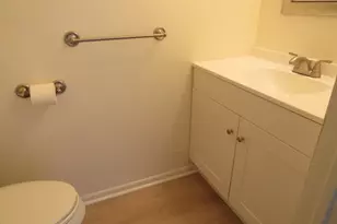 32 Lafayette Ct, North Brunswick Township, NJ 08902 - Photo 22