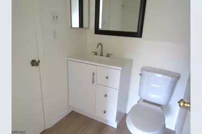 32 Lafayette Ct, North Brunswick Township, NJ 08902 - Photo 6