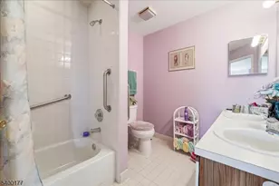 11 Letts Ct, Sayreville Boro, NJ 08872 - Photo 14