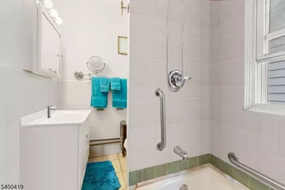 123 Ball St, Irvington, NJ 07111 - Photo 2