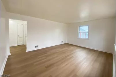 1598 Front St, Scotch Plains Township, NJ 07076 - Photo 2