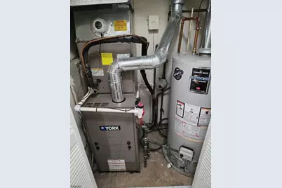 314 Spruce Hills Dr, Glen Gardner, NJ 08826 - Photo 14