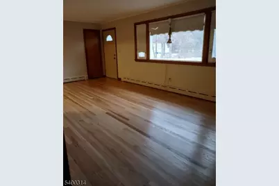 6 Gordon Rd, Roxbury Township, NJ 07885 - Photo 4