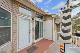 28 Spruce Ct, Bedminster Township, NJ 07921 - Photo 2