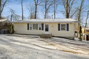 206 Brooklyn Mountain Rd, Hopatcong, NJ 07843 - Photo 1