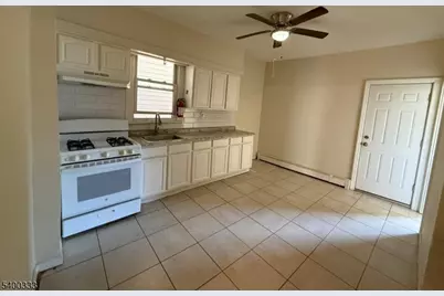 422 Jelliff Ave, Newark, NJ 07112 - Photo 30
