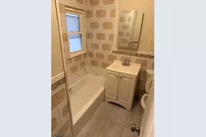 422 Jelliff Ave, Newark, NJ 07112 - Photo 16