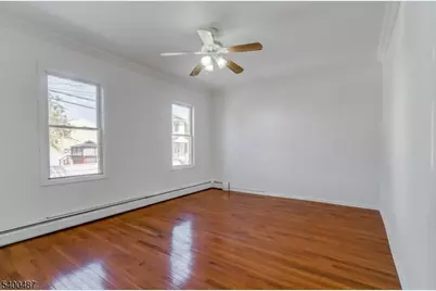 24 Green Ct, Lodi, NJ 07644 - Photo 4