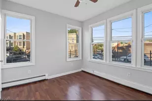 35 McAdoo Ave, Jersey City, NJ 07305 - Photo 2