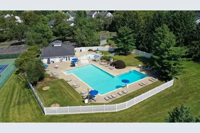 323 Sparrow Ct, Readington, NJ 08887 - Photo 18