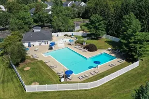 323 Sparrow Ct, Readington, NJ 08887 - Photo 18