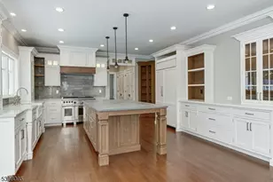 1 Juniper Pointe Trail, Green Brook Township, NJ 08812 - Photo 6