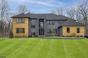 6 Harlow Pointe Cv, Green Brook Township, NJ 08812 - Photo 1