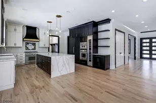 6 Harlow Pointe Cv, Green Brook Township, NJ 08812 - Photo 20