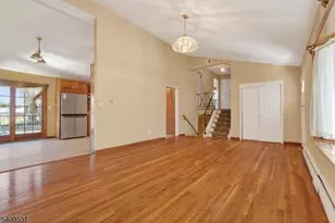 150 Cloverdale Cir, Tinton Falls, NJ 07724 - Photo 24