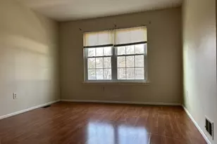 40 Whitby Cir, Franklin Township, NJ 08873 - Photo 12