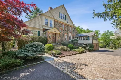 18 Chestnut Pl, Millburn, NJ 07078 - Photo 12