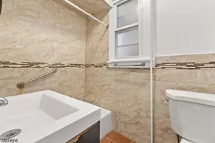 21 Olive St, Paterson, NJ 07501 - Photo 10