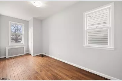 16 Loretta St, Clifton, NJ 07011 - Photo 8