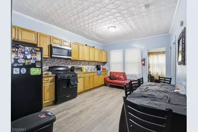 31 Dover St, Paterson, NJ 07501 - Photo 10