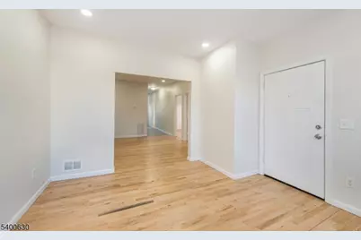 1022 E 22nd St, Paterson, NJ 07513 - Photo 4