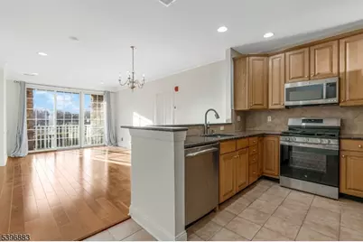 353 Victoria Drive, Bridgewater Twp., NJ 08807 - Photo 10