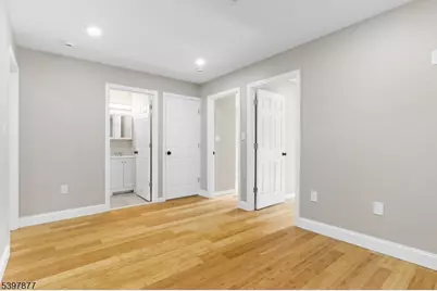 208 N 1st St, Paterson, NJ 07522 - Photo 18