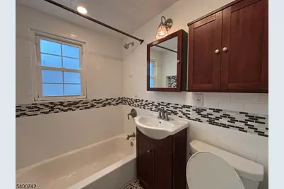 1103 Stone St, Rahway, NJ 07065 - Photo 8