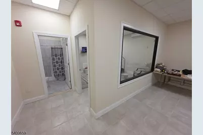 1664 Stuyvesant Ave, Union Township, NJ 07083 - Photo 8