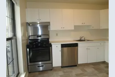 181 Long Hill Rd.  10- #8, Little Falls Township, NJ 07424 - Photo 10