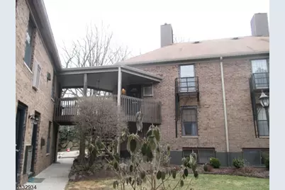 181 Long Hill Rd.  10- #8, Little Falls Township, NJ 07424 - Photo 2