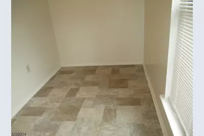 181 Long Hill Rd.  10- #8, Little Falls Township, NJ 07424 - Photo 12