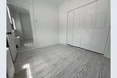 526 Valley Brook Ave, Lyndhurst Township, NJ 07071 - Photo 10