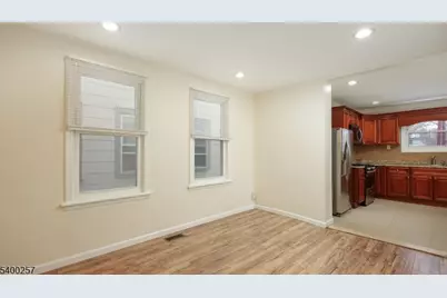 157 W 2nd Ave, Roselle, NJ 07203 - Photo 4