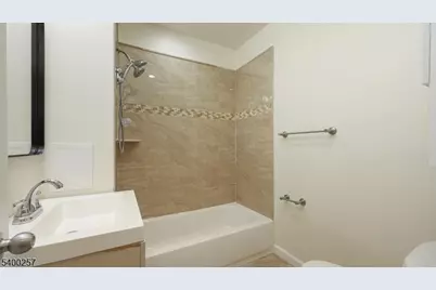 157 W 2nd Ave, Roselle, NJ 07203 - Photo 10