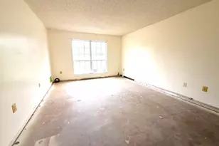 32 Columbus Dr, Franklin Township, NJ 08823 - Photo 12