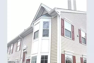 32 Columbus Dr, Franklin Township, NJ 08823 - Photo 2