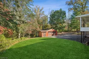5 Weatherhill Rd, Readington, NJ 08833 - Photo 4