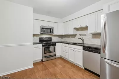 26 Sunrise Dr, Long Hill Township, NJ 07933 - Photo 12