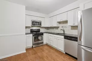 26 Sunrise Dr, Long Hill Township, NJ 07933 - Photo 12