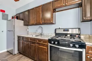 640 Franklin Ave, Nutley, NJ 07110 - Photo 8