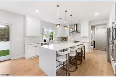 27 Stemmer Dr, Clark Township, NJ 07066 - Photo 6