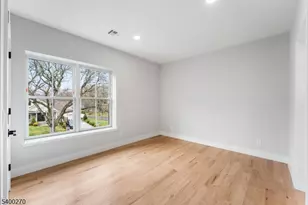 27 Stemmer Dr, Clark Township, NJ 07066 - Photo 16