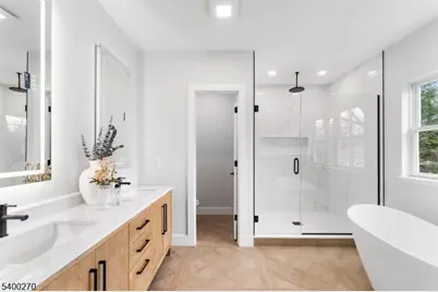 27 Stemmer Dr, Clark Township, NJ 07066 - Photo 12