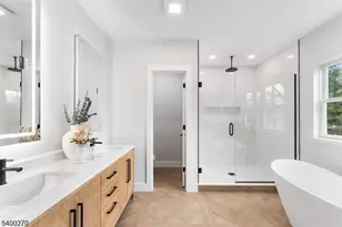 27 Stemmer Dr, Clark Township, NJ 07066 - Photo 12