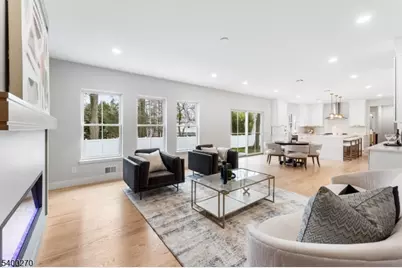 27 Stemmer Dr, Clark Township, NJ 07066 - Photo 4